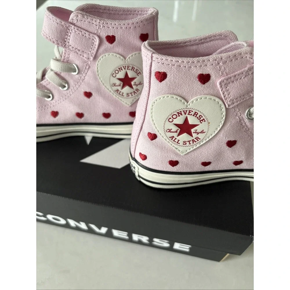 Girls 13 Sneakers Converse Chuck Taylor All Star Valentine's Day High Top Hearts